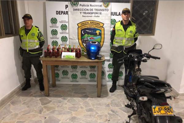 10 kilos de base de coca eran transportados en el tanque de una moto
