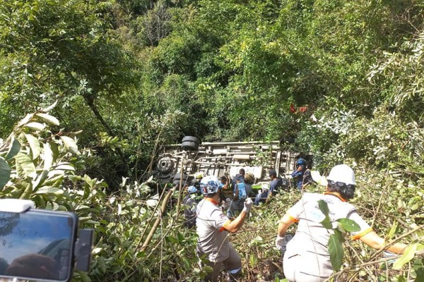 Una persona muerta y nueve heridos dejó accidente