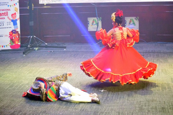 La ciudadanía disfrutó con alegría de la gala ‘Neiva Te Ama’